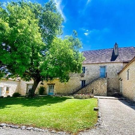 Chambre D'Hote "La Pierre" Domaine De Fonpeyroune Hotel Conne-de-Labarde Exterior foto