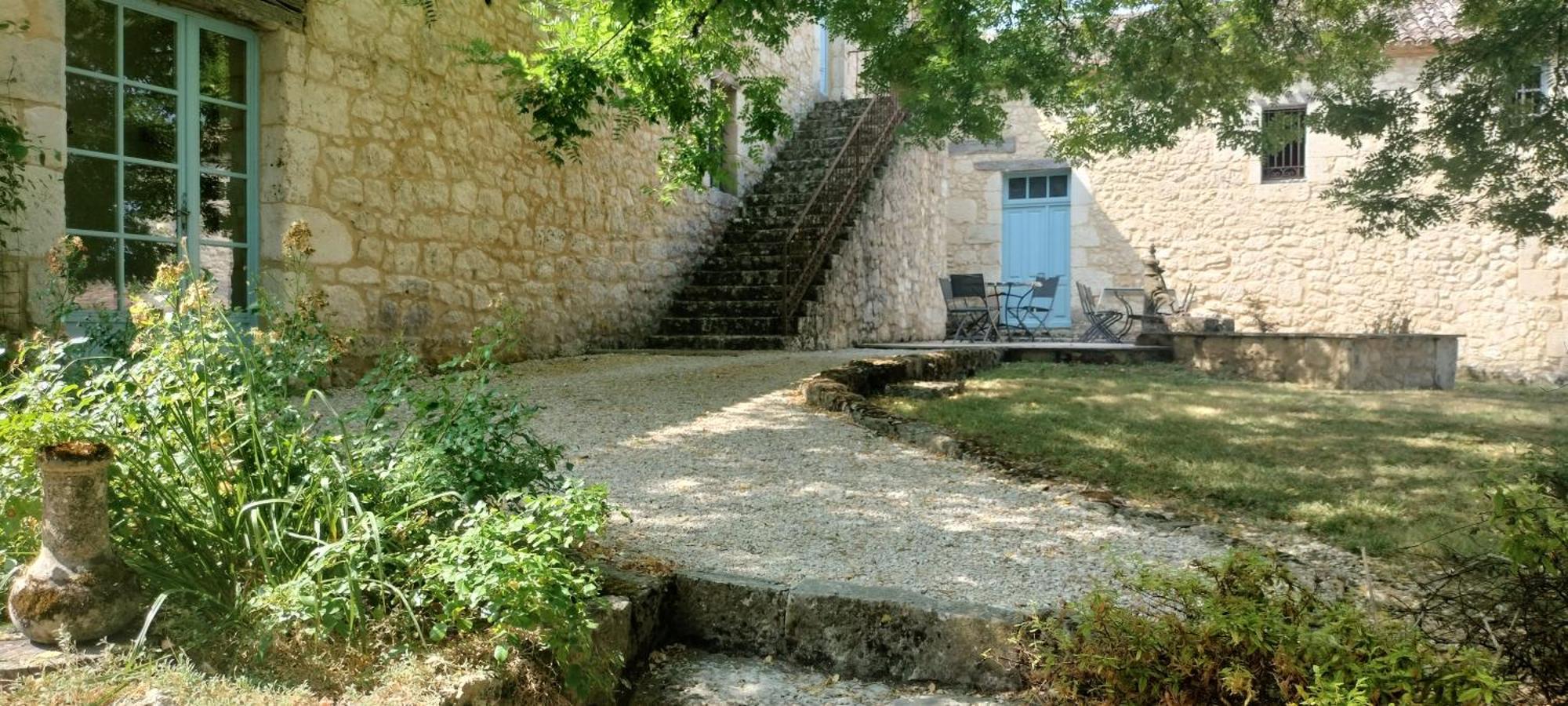 Chambre D'Hote "La Pierre" Domaine De Fonpeyroune Hotel Conne-de-Labarde Exterior foto